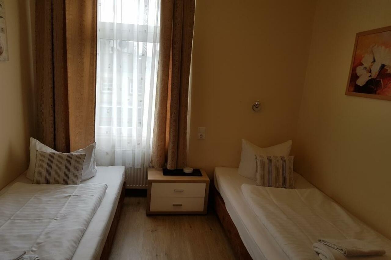 Hotel Garni Djaran Offenbach am Main Kültér fotó