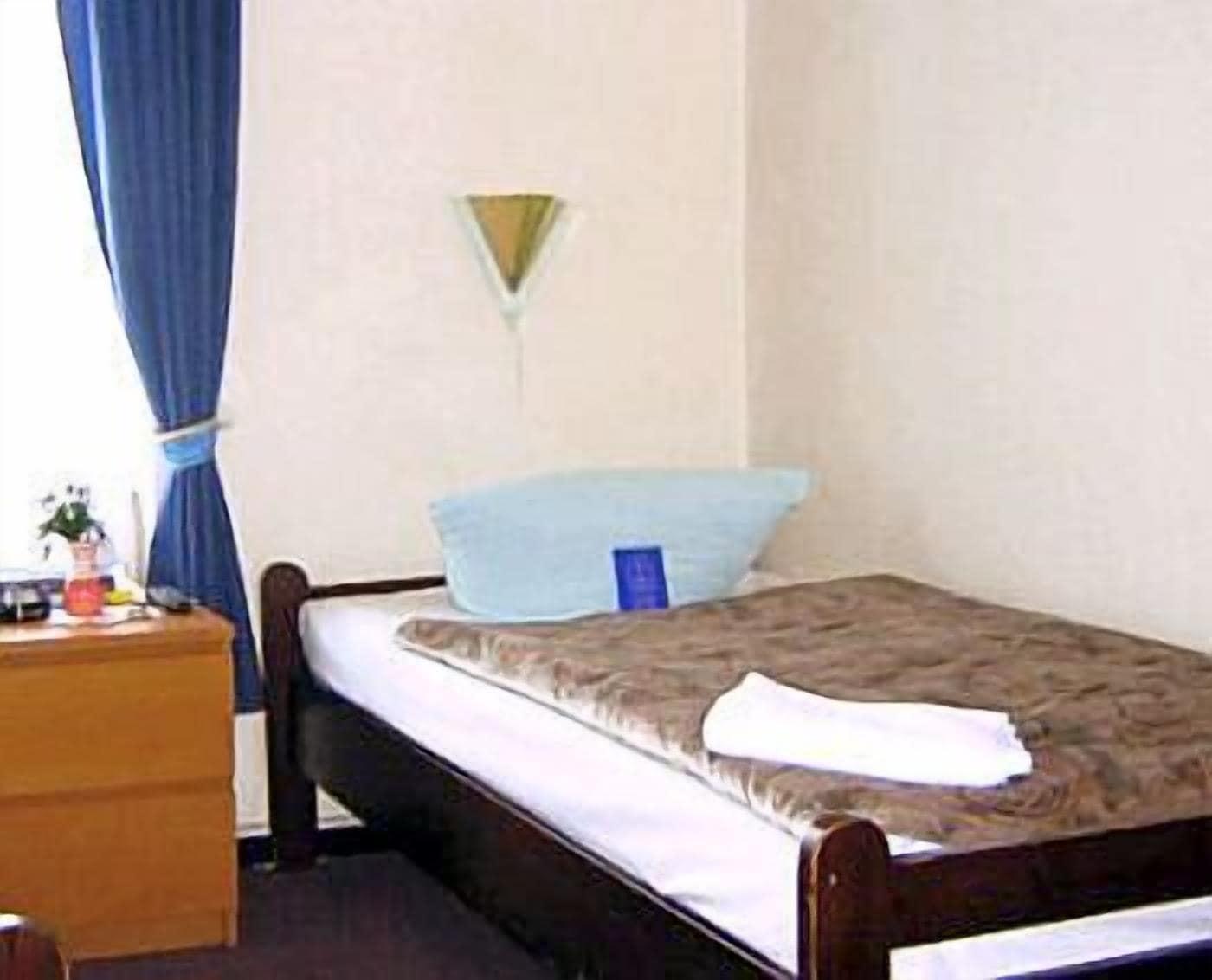 Hotel Garni Djaran Offenbach am Main Szoba fotó