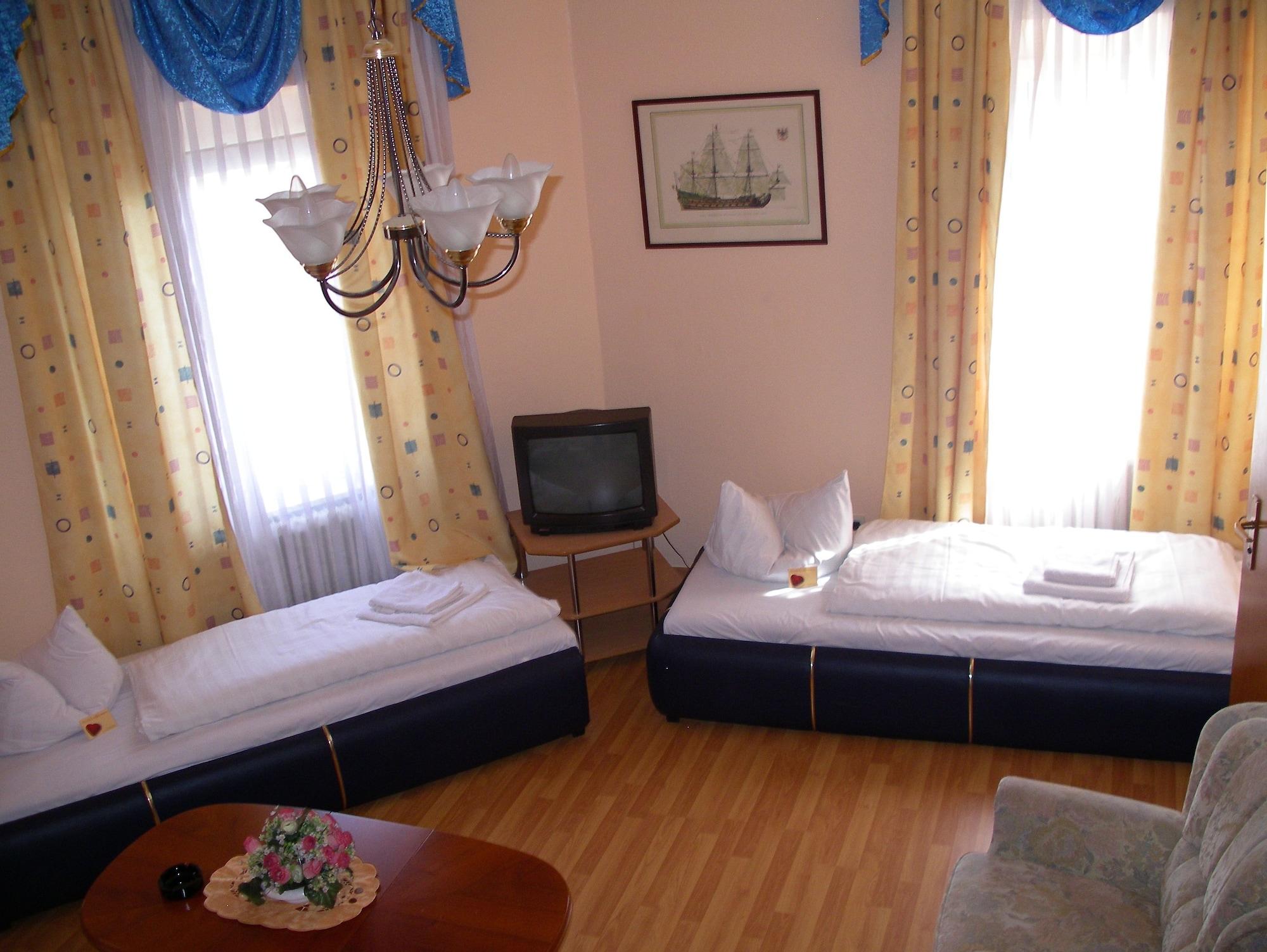 Hotel Garni Djaran Offenbach am Main Kültér fotó